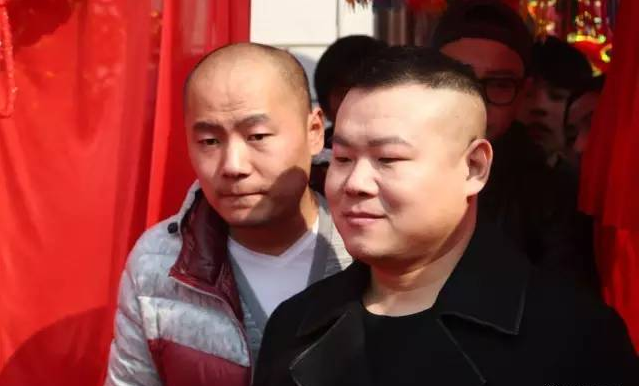 (岳云鹏身价)岳云鹏身价上亿，给5个姐姐买房买车，亲弟弟却在农村种地  第14张