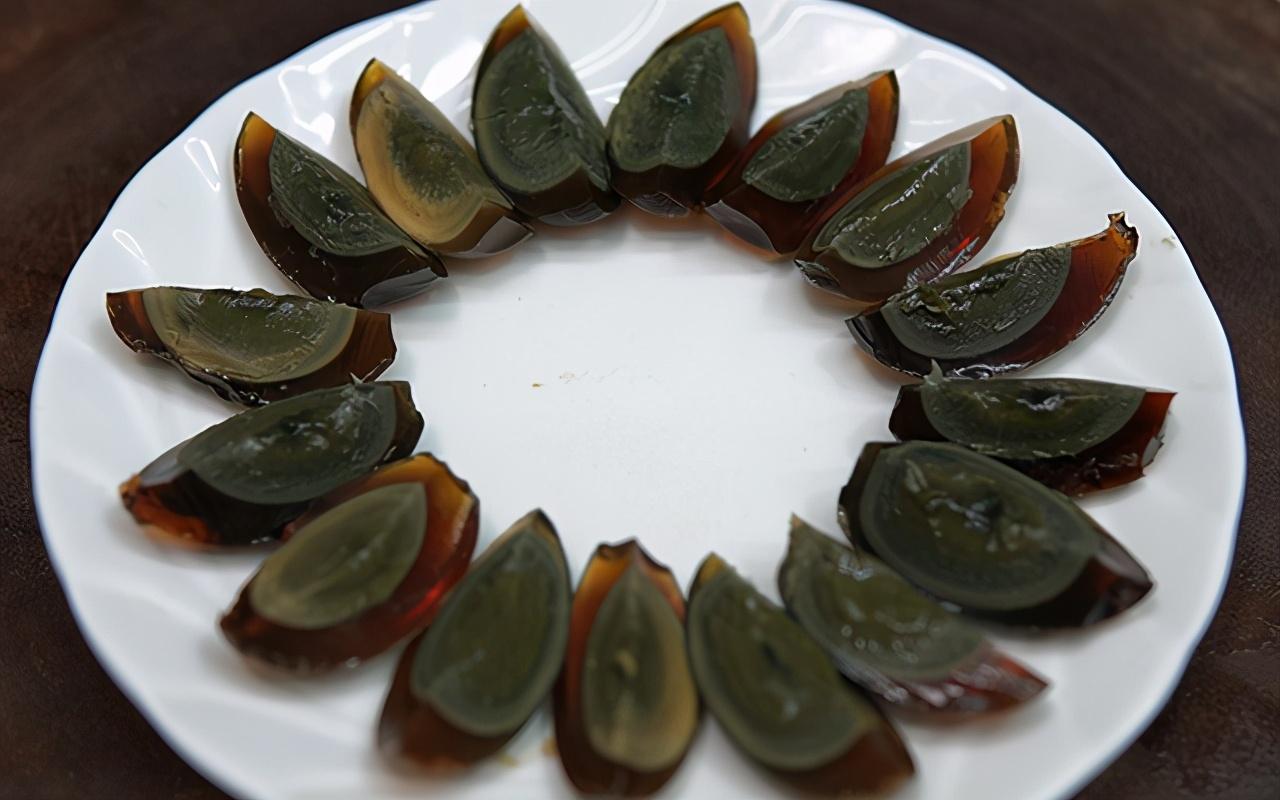 (皮蛋豆腐凉拌的做法)凉拌皮蛋豆腐的家常做法,调凉拌汁有技巧,学会了能做各种凉拌菜 第1张 (皮蛋豆腐凉拌的做法)凉拌皮蛋豆腐的家常做法,调凉拌汁有技巧,学会了能做各种凉拌菜 第1张