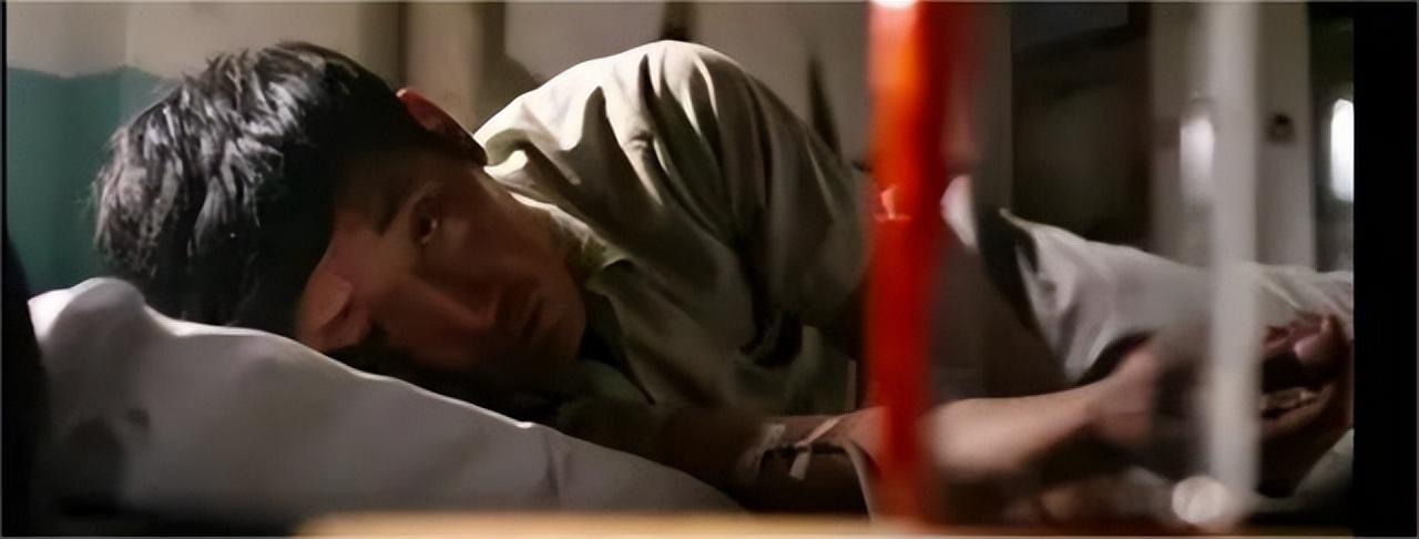 (钱有路几点抢额度)《许三观卖血记》:成年人最大的体面，就是兜里要有钱  第7张