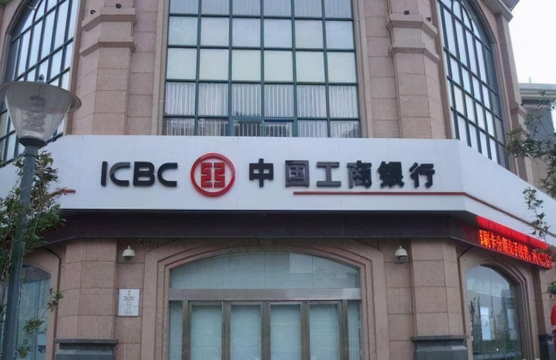 (100万利息有多少)100万存款有多少利息?银行员工透露:这样存每月有4000元  第2张