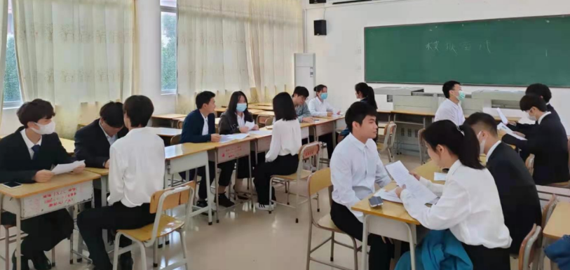 (就业指导)就业指导课开展体验式教学——模拟面试  第1张