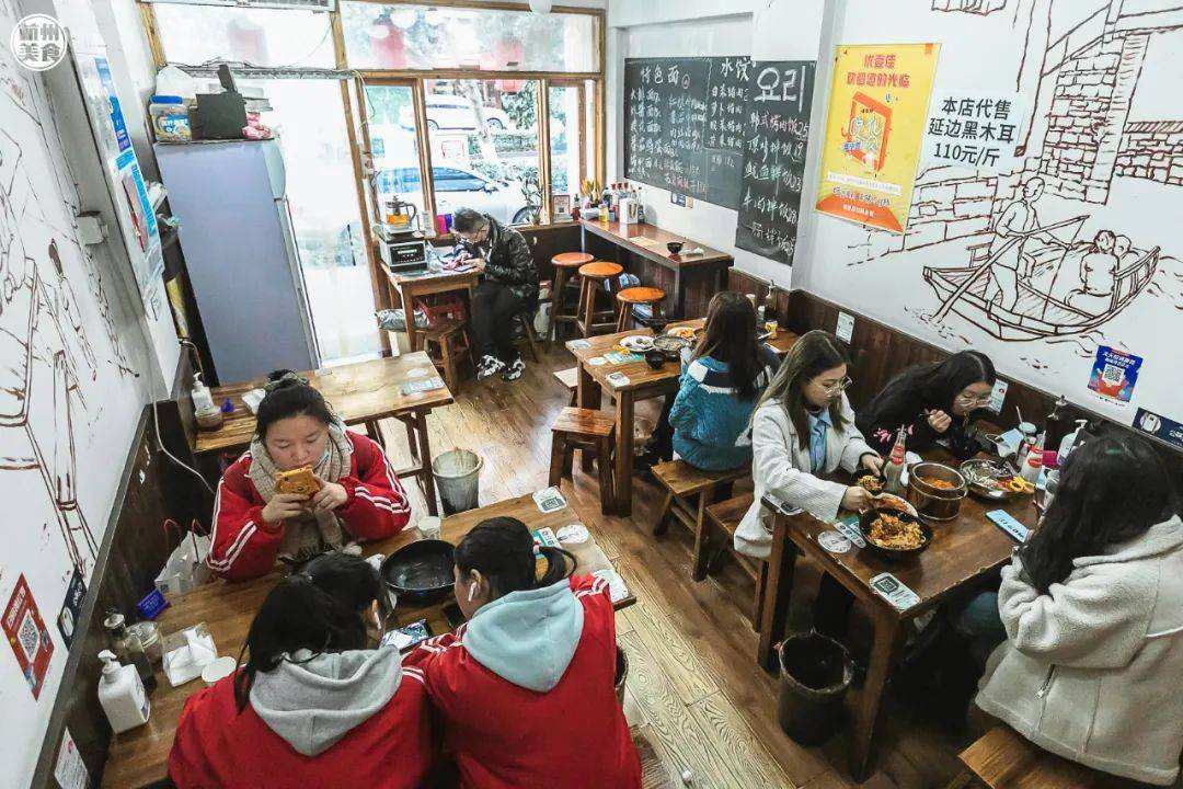 (女子上门代厨炒菜:4菜1汤66元)女子上门代厨炒菜,4菜1汤66元,这花费和去饭店的区别在哪儿呢? 第7张 (女子上门代厨炒菜:4菜1汤66元)女子上门代厨炒菜,4菜1汤66元,这花费和去饭店的区别在哪儿呢? 第7张