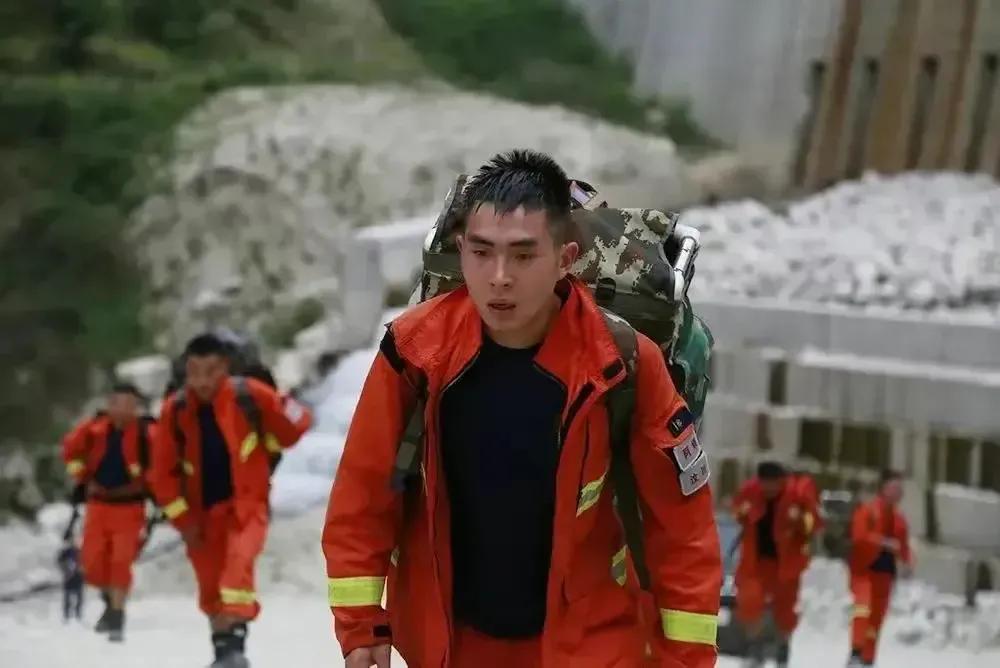 (汶川地震被救少年14年后救火牺牲)汶川地震被救少年14年后救火牺牲 第6张 (汶川地震被救少年14年后救火牺牲)汶川地震被救少年14年后救火牺牲 第6张