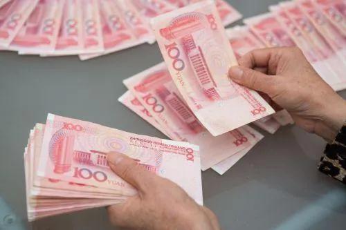 (一欧元兑换多少人民币)欧元兑人民币大幅贬值，这对我们来说可能并不是好事情  第6张