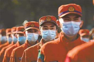 (山火救援:女娃不上 20岁以下不上)重庆山火救援行动中,涌现大量令人感动的“90后”“00后”年轻脊梁 第1张 (山火救援:女娃不上 20岁以下不上)重庆山火救援行动中,涌现大量令人感动的“90后”“00后”年轻脊梁 第1张