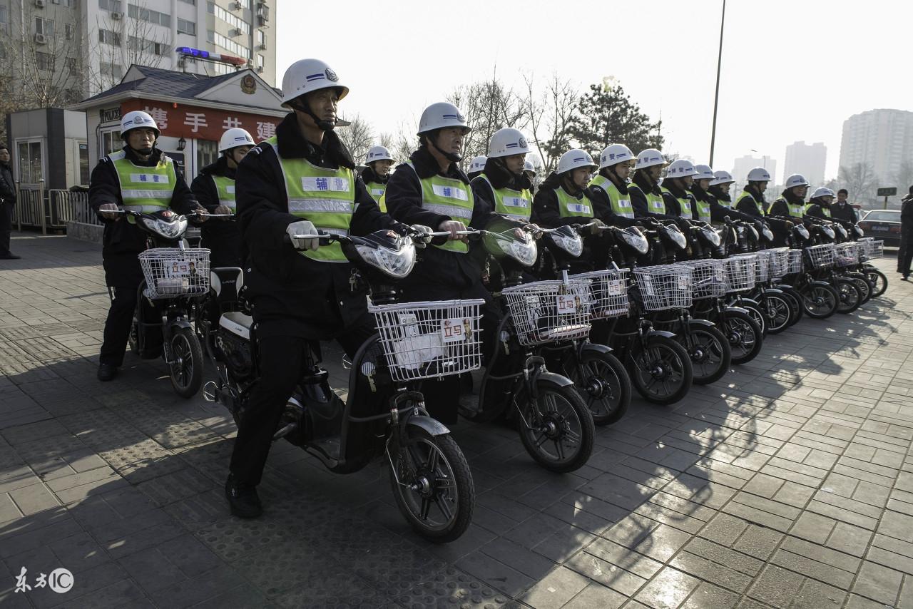 (警衔工资)辅警最新肩章，被授衔还能涨工资，你知道吗?  第1张