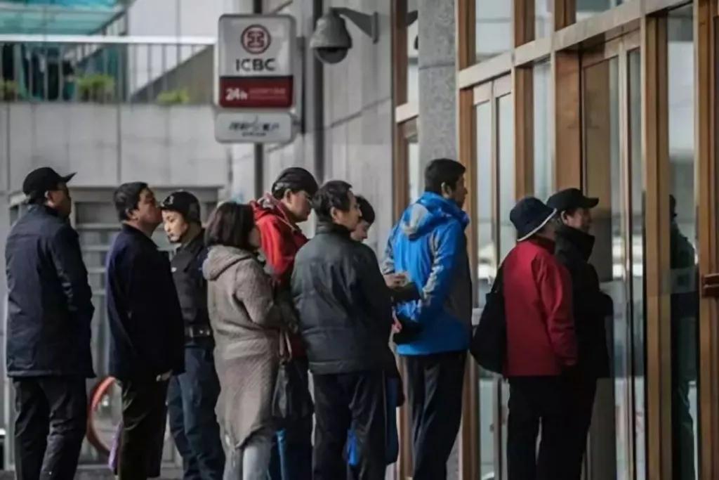 (自动存款机存款步骤图)老年人都需要学会使用自助存取款机方便领取退休金 第1张 (自动存款机存款步骤图)老年人都需要学会使用自助存取款机方便领取退休金 第1张