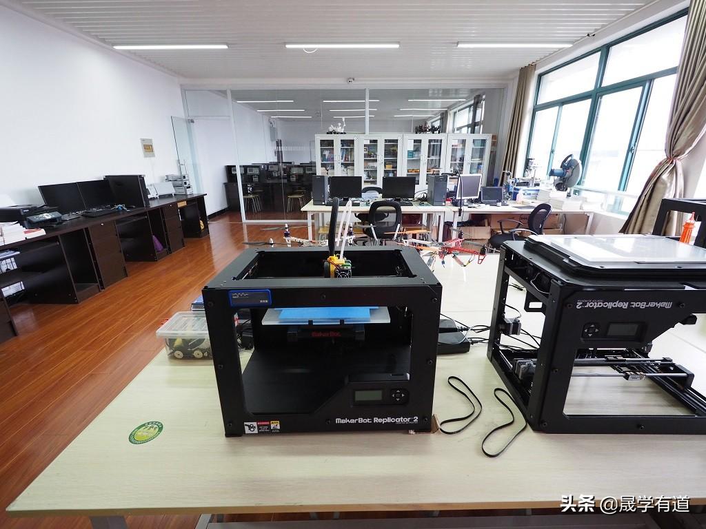 (电子信息类专业就业方向)电子信息专业学什么?主要就业方向是哪里?陈晟老师解读高考 第2张 (电子信息类专业就业方向)电子信息专业学什么?主要就业方向是哪里?陈晟老师解读高考 第2张