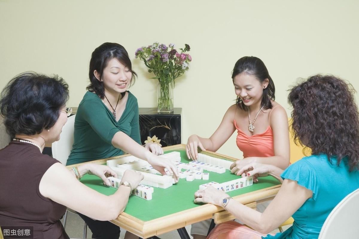 (洗牌是什么意思)为什么有人打牌运气好,有人运气差,谁能解释一下? 第2张 (洗牌是什么意思)为什么有人打牌运气好,有人运气差,谁能解释一下? 第2张
