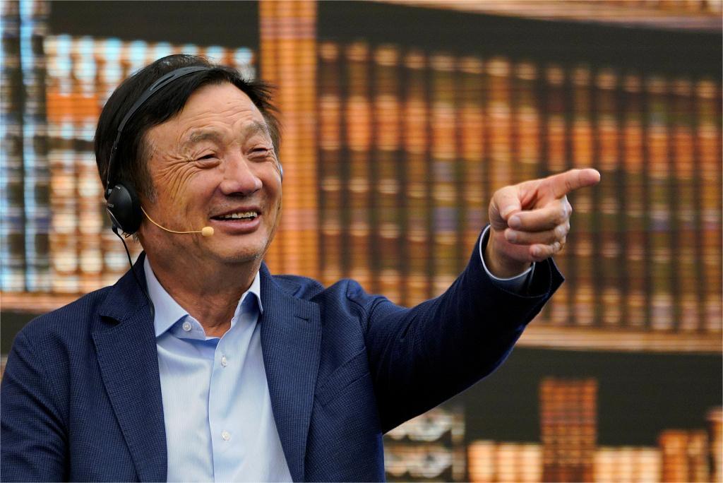 华为创始人任正非:43岁开始创业，如今带领华为走向世界(华为创始人)  第2张