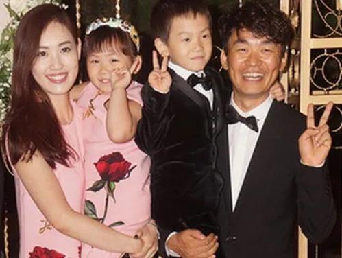 王宝强身价多少亿,被马蓉拖累的王宝强,如今已经身价过10亿,开三百万豪车回农村 第4张 王宝强身价多少亿,被马蓉拖累的王宝强,如今已经身价过10亿,开三百万豪车回农村 第4张