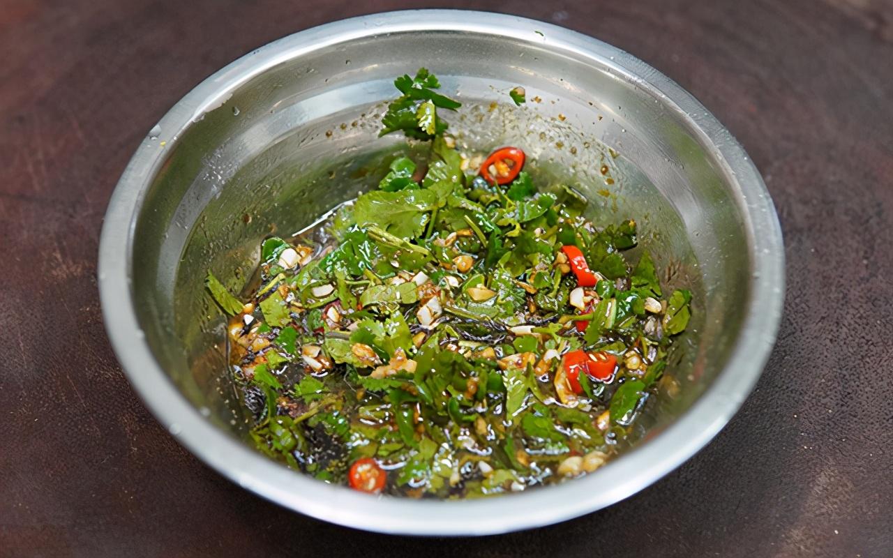 (皮蛋豆腐凉拌的做法)凉拌皮蛋豆腐的家常做法,调凉拌汁有技巧,学会了能做各种凉拌菜 第4张 (皮蛋豆腐凉拌的做法)凉拌皮蛋豆腐的家常做法,调凉拌汁有技巧,学会了能做各种凉拌菜 第4张