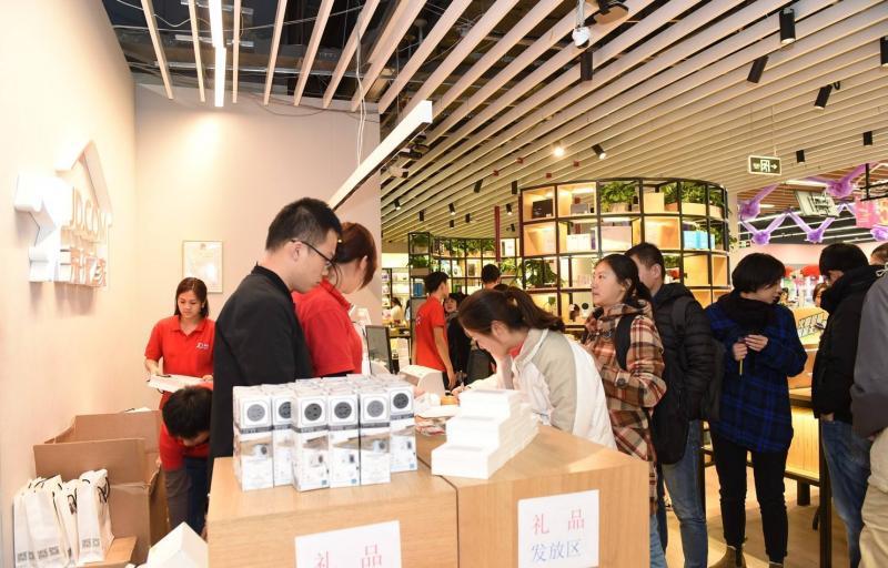 生意专家:双11实体店全面爆发,放“大招”抗衡电商(生意专家) 第2张 生意专家:双11实体店全面爆发,放“大招”抗衡电商(生意专家) 第2张