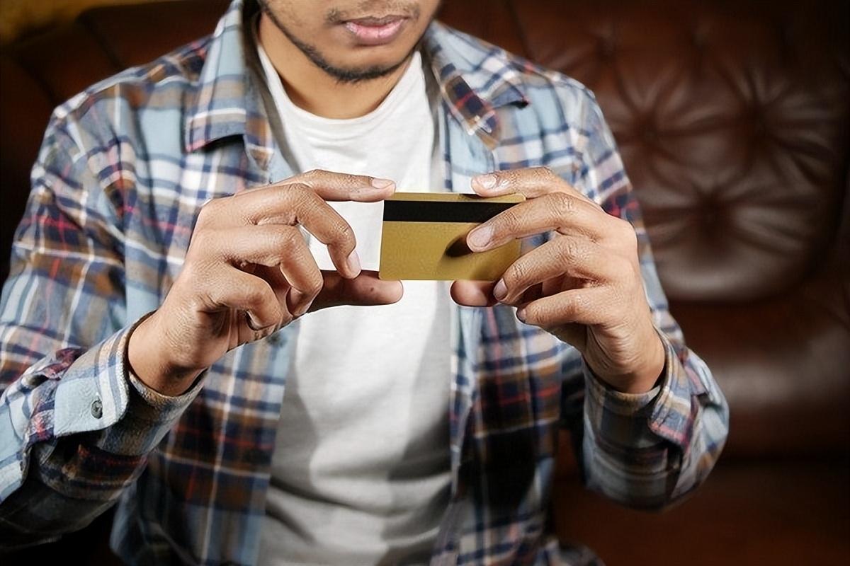 「兴业信用卡逾期一天会有多少利息」信用卡逾期1天影响信用吗?利息是多少? 第1张 「兴业信用卡逾期一天会有多少利息」信用卡逾期1天影响信用吗?利息是多少? 第1张