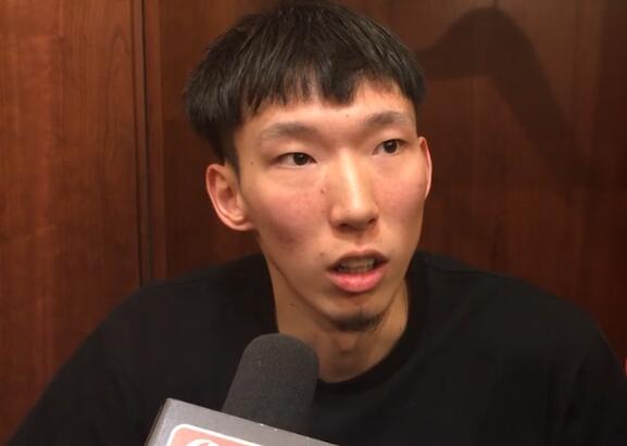 (失业魔王)周琦里外不是人!留洋就被喷不爱国，打男篮或失业，大魔王太难了  第4张