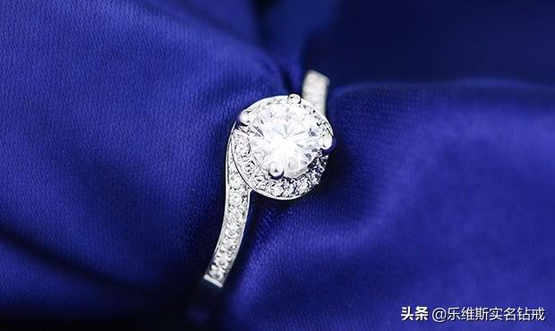 (10克拉钻戒多少钱)10克拉钻戒多少钱?普通人肯定买不起,最低都200多万  第2张 (10克拉钻戒多少钱)10克拉钻戒多少钱?普通人肯定买不起,最低都200多万  第2张