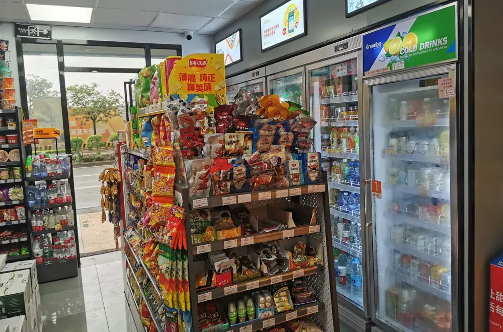 (18岁能贷款多少)从打工仔逆袭成店老板:18岁出来赚钱，贷款五万创业  第2张