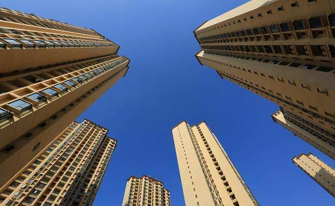 房贷压力大吗，中国人房贷压力有多大?1亿家庭背负66.8万亿，一半工资给了房贷  第4张