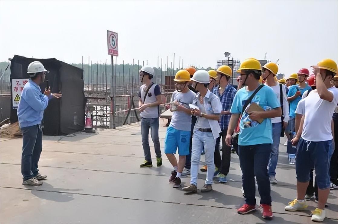 (岗位工资)近6成本科生起薪低于6000元，低于4000元占21.3%，3大工资高岗位  第8张
