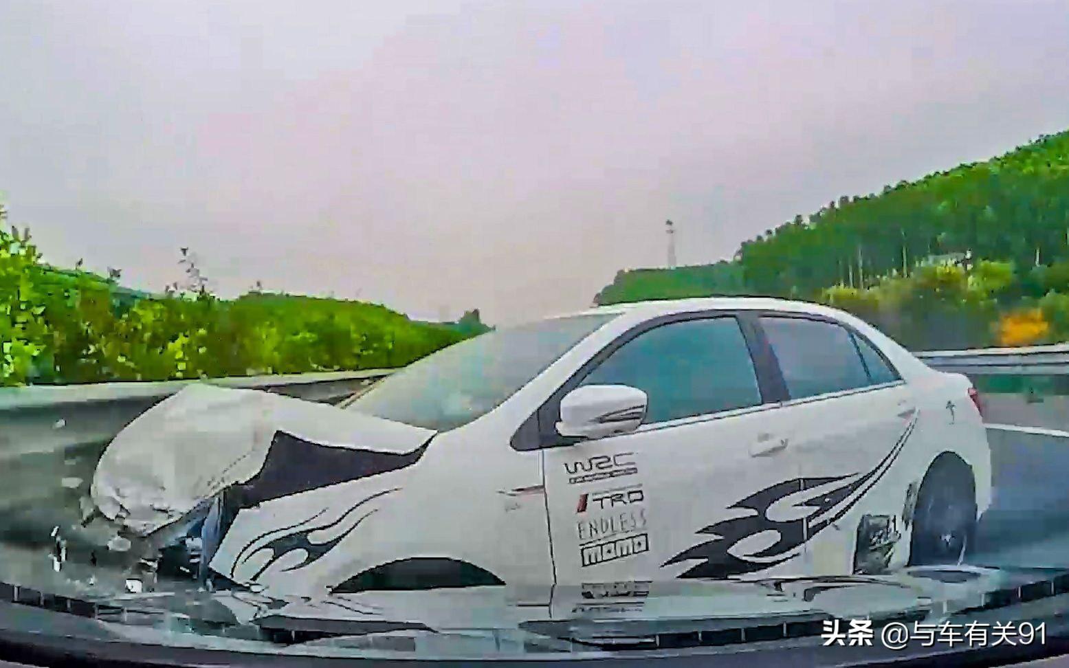 (车上人员责任险)车上人员责任险有必要买吗?和驾乘险有什么区别?一次给你讲清楚  第5张
