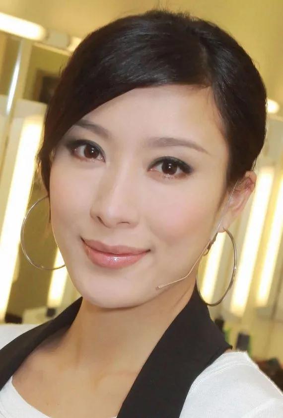 (炒权证)《股海》第16章 疯狂权证火中取栗(3)炒股炒丢了女儿  第3张