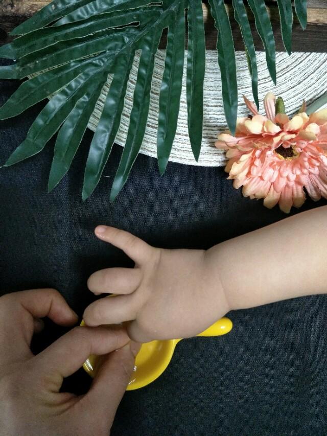 (胶水粘在手上怎样才能快速洗掉)502胶水最怕“它”,把手粘住了只需要这样"泡",就可以快速解除 第8张 (胶水粘在手上怎样才能快速洗掉)502胶水最怕“它”,把手粘住了只需要这样"泡",就可以快速解除 第8张