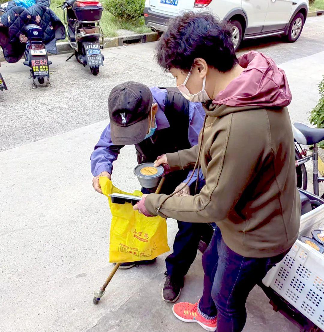 (重点优抚对象)宝山 | 暖心又暖胃!吴淞街道推出重点优抚对象爱心助餐服务 第1张 (重点优抚对象)宝山 | 暖心又暖胃!吴淞街道推出重点优抚对象爱心助餐服务 第1张