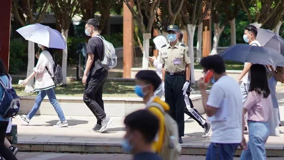(文员工资多少钱一个月)军队文职人员的工资待遇有多高,招考标准是什么?看完后想报考了 第3张 (文员工资多少钱一个月)军队文职人员的工资待遇有多高,招考标准是什么?看完后想报考了 第3张