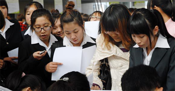 (应届生就业补贴)大学毕业能领10000元，各地多种扶持补贴，应届生身份“可真香”  第3张