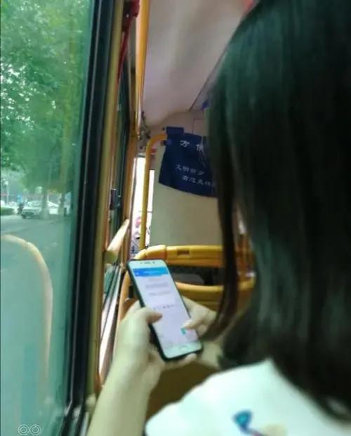 实用方法:微信只删聊天记录并不能真的全删除,在这才能彻底删除(微信零钱明细怎么全部删除) 第2张 实用方法:微信只删聊天记录并不能真的全删除,在这才能彻底删除(微信零钱明细怎么全部删除) 第2张
