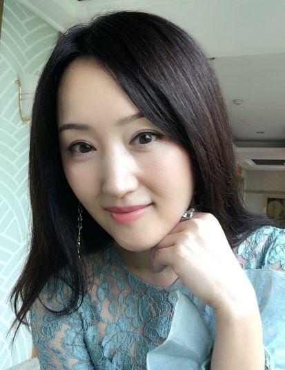 杨钰莹身价多少亿，杨钰莹年收入多少 杨钰莹身家身价有多少钱  第1张