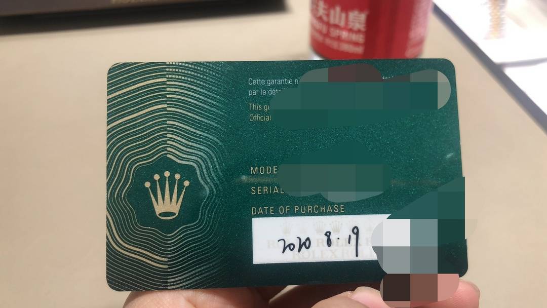8万多元劳力士腕表刚买3天就“变黑”成都女子投诉半年无果 官方回应:这不是表的问题(劳力士官方售后)  第3张