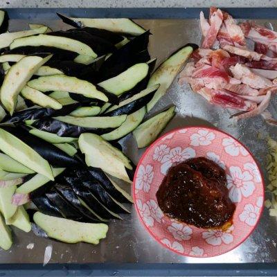 (酱茄子的家常做法)三分钟做好酱香茄子家常做法，做饭太简单  第2张