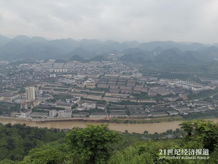 (贵州茅台发布史上最高分红 股价重回2000元)贵州茅台最高股价 第1张 (贵州茅台发布史上最高分红 股价重回2000元)贵州茅台最高股价 第1张