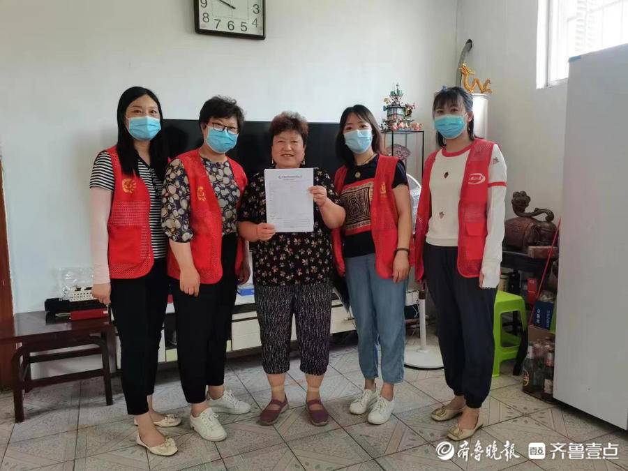 银龄安康，泰山区财源新村社区开展“银龄安康”行动，守护老年人健康  第2张