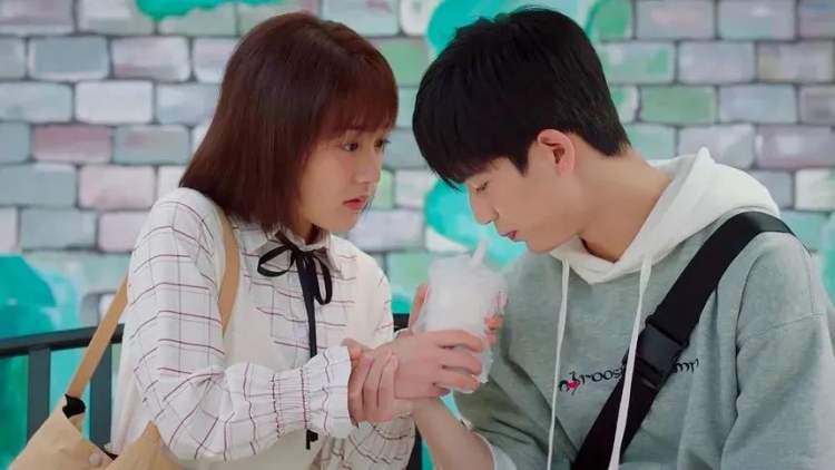 (最新赚钱)中国最赚钱的奶茶，还能上头多久  第1张