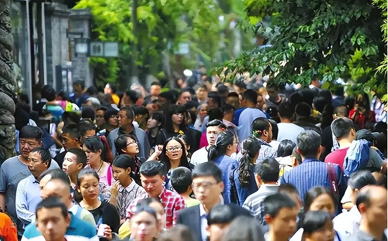 (澳大利亚移民容易吗)雇主为招人“卷出”新高度，此时移民澳大利亚难吗?  第4张