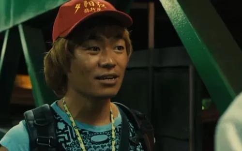 王宝强身价多少亿,被马蓉拖累的王宝强,如今已经身价过10亿,开三百万豪车回农村 第1张 王宝强身价多少亿,被马蓉拖累的王宝强,如今已经身价过10亿,开三百万豪车回农村 第1张
