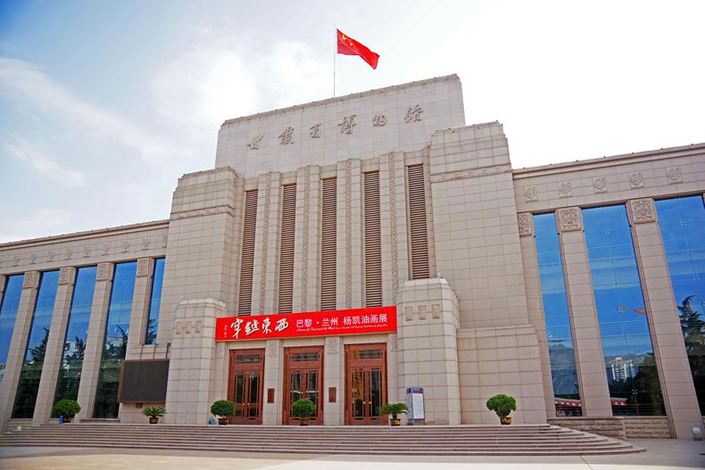 “马踏飞燕”为什么是中国旅游的标志?(中国的旅游标志是什么)  第9张