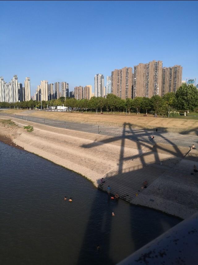 房贷分期一般分几年，为什么商品房在银行贷款最多是30年分期  第1张