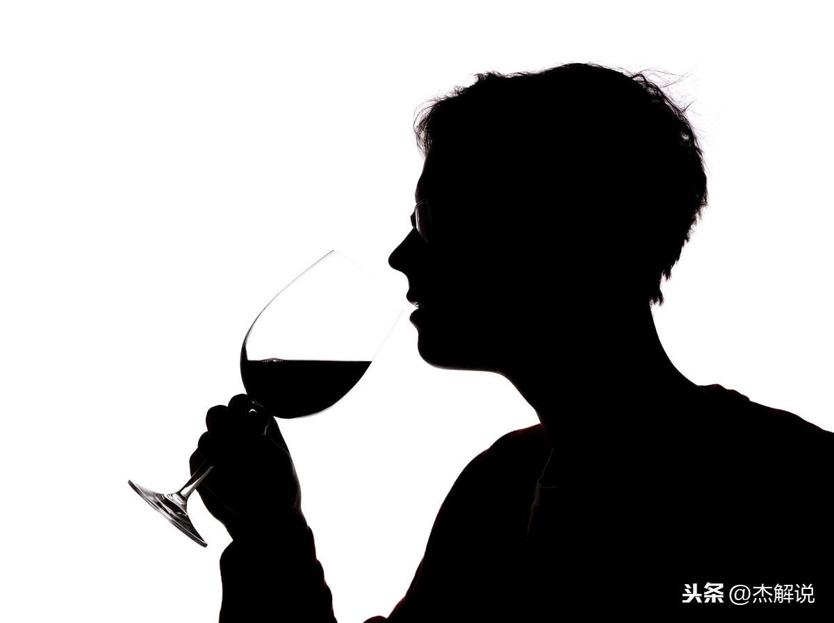 (500ml是多少斤)他们告诉我,酒瓶上的净含量500ml就代表是一斤,还要我多读点书 第1张 (500ml是多少斤)他们告诉我,酒瓶上的净含量500ml就代表是一斤,还要我多读点书 第1张