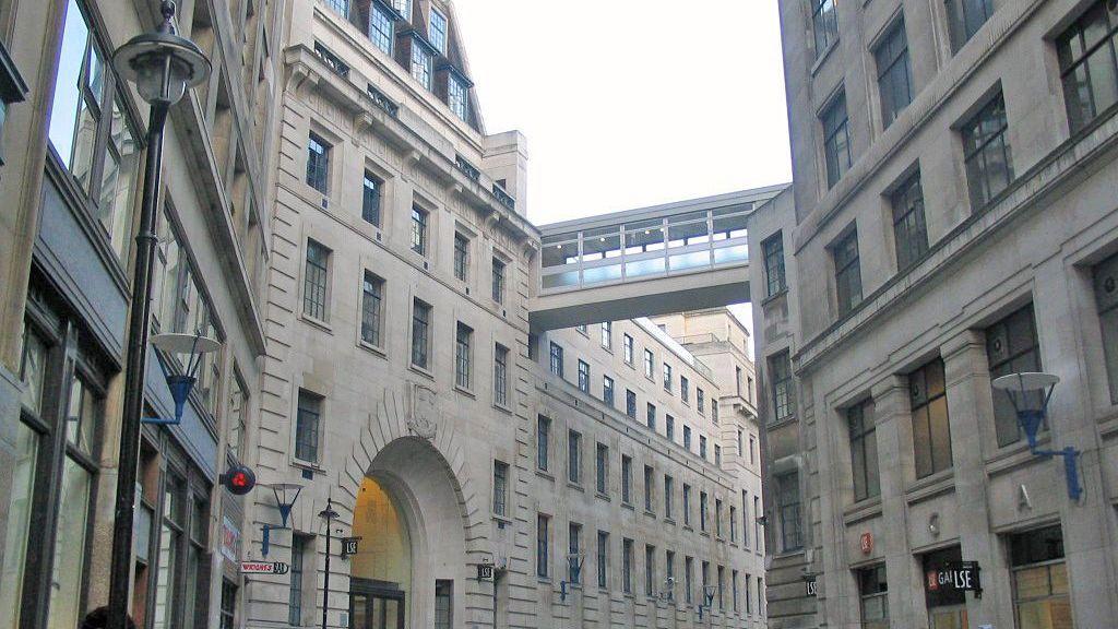 英国排名前十的大学名单,个个是名校,第十位全球排名也有130(英国大学排名) 第3张 英国排名前十的大学名单,个个是名校,第十位全球排名也有130(英国大学排名) 第3张