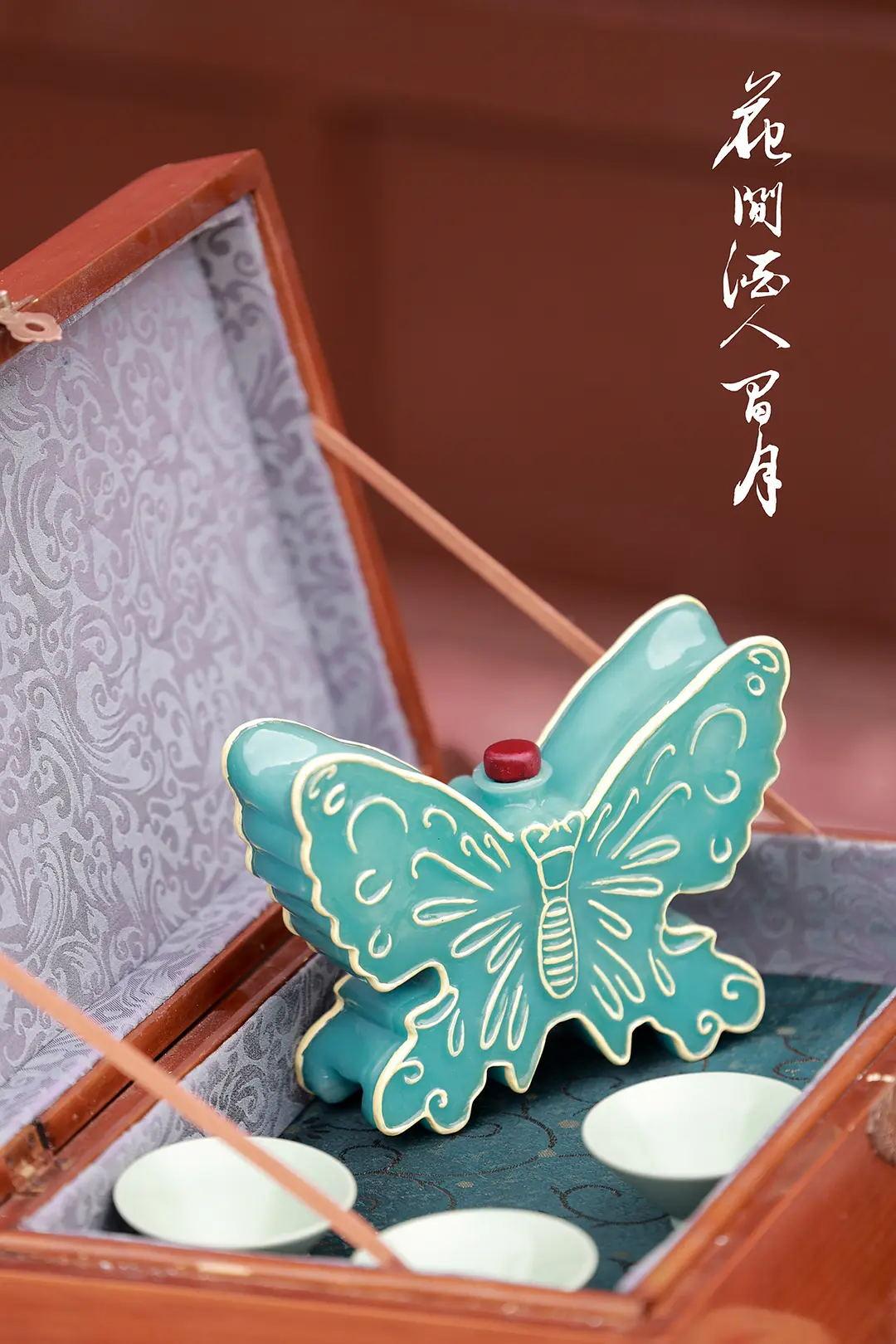 (花无忧有额度就能下吗)《花间酒人间月》杀青,莫月盈、花无忧携手酿造传奇佳酿 第2张 (花无忧有额度就能下吗)《花间酒人间月》杀青,莫月盈、花无忧携手酿造传奇佳酿 第2张