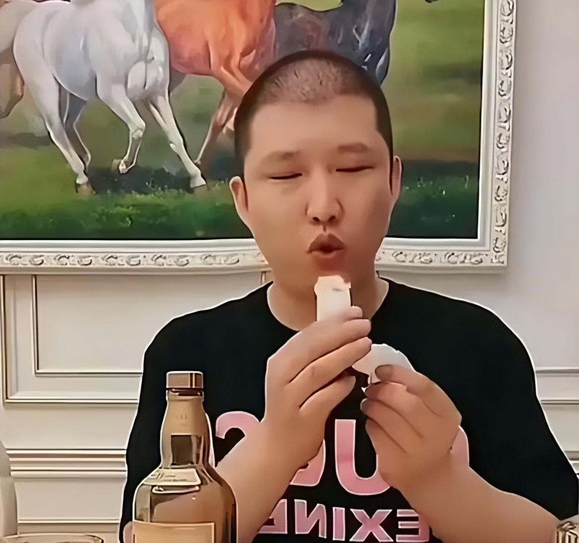 二驴身价多少个亿，二驴复出辛巴力挺，自曝身价超10亿，称不会再骗粉丝，网友:还演  第7张