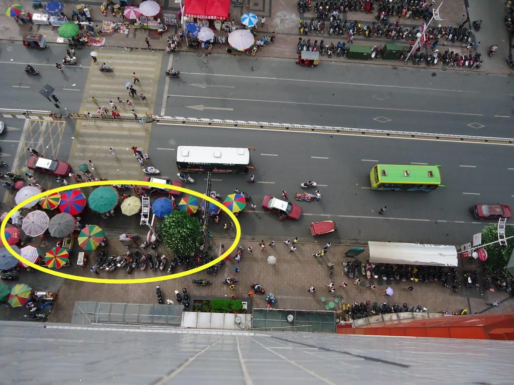 (小产权房能买吗)商品房买不起，小产权房能买吗?专业人士:不听劝!等着被拆吧  第7张