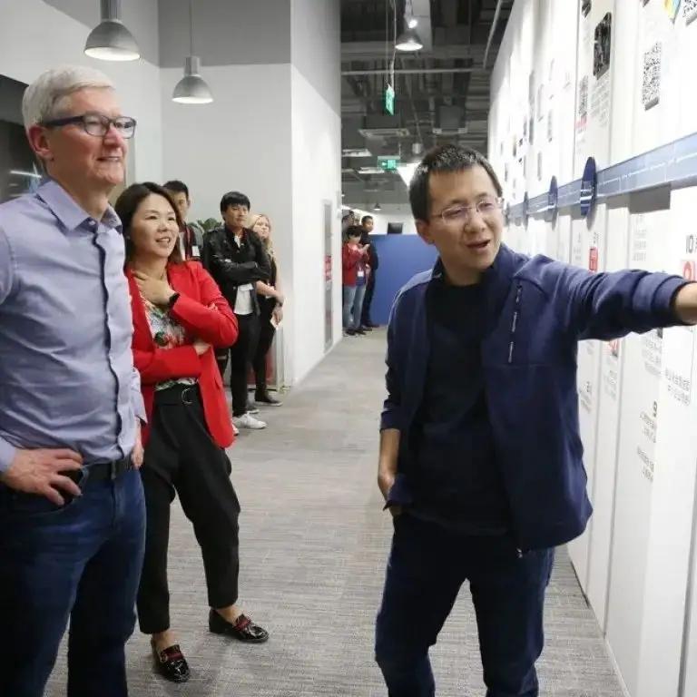(马云身价)中国富豪大洗牌:首富身价近5000亿,马化腾第3,马云跌出前10名 第4张 (马云身价)中国富豪大洗牌:首富身价近5000亿,马化腾第3,马云跌出前10名 第4张