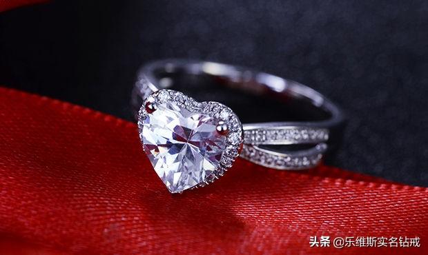 (10克拉钻戒多少钱)10克拉钻戒多少钱?普通人肯定买不起,最低都200多万  第1张 (10克拉钻戒多少钱)10克拉钻戒多少钱?普通人肯定买不起,最低都200多万  第1张