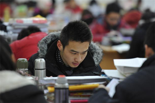 (应届生就业补贴)大学毕业能领10000元，各地多种扶持补贴，应届生身份“可真香”  第2张