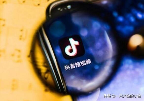 (抖音怎么置顶自己视频)如何将自己的抖音视频置顶?官方答案来了!  第1张