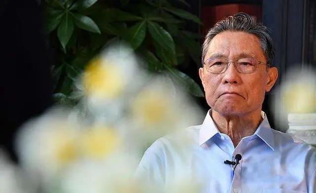 (院士一年工资多少)钟南山院士年薪是多少人民币?  第1张